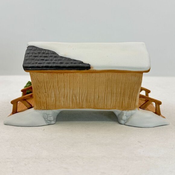 Vintage Department 56 Heritage Village Covered Wooden Bridge 5" Porcelain 6531-5 - Picture 4 of 15